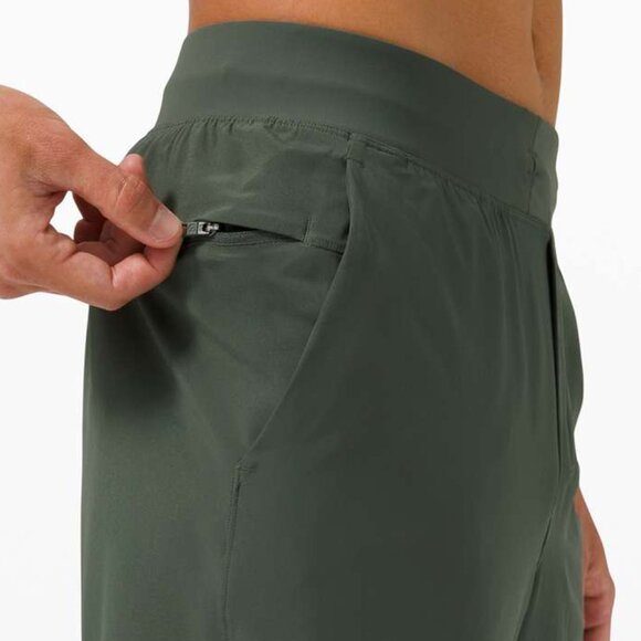 Lululemon T.H.E. Short 9" *Linerless Smoked Spruce Sz S - Picture 2 of 5